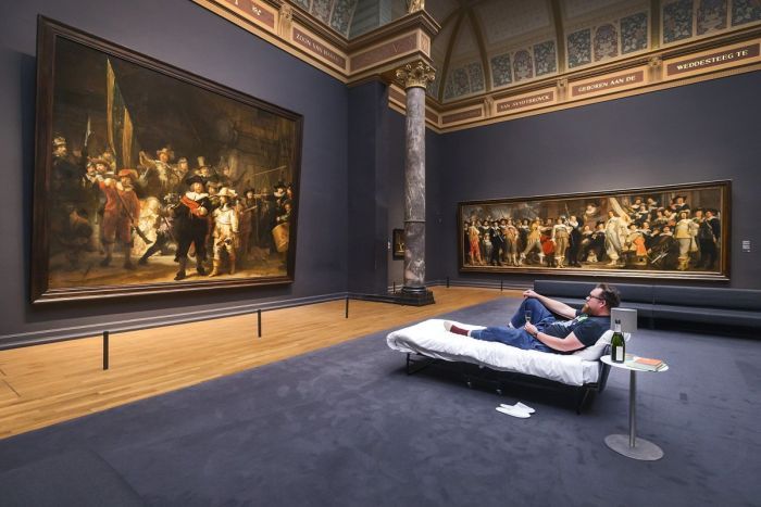 Man Gets To Sleep In Front Of Rembrandt In Amsterdam