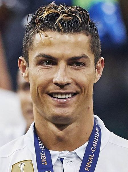 Cristiano Ronaldo Cut Off All His Hair