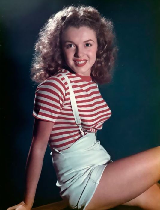 Rare Pics Of Marilyn Monroe Before She Became Famous