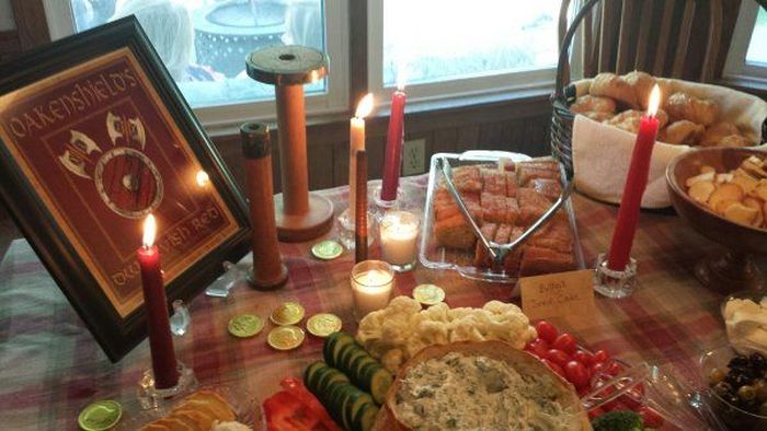 Amazing Girlfriend Throws Impressive Lord Of The Rings Birthday Party