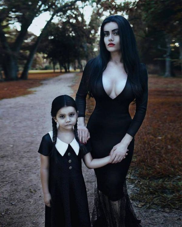This Addams Family Cosplay Is Legit