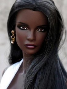 Dark Skinned Model Puzzles Her Fans