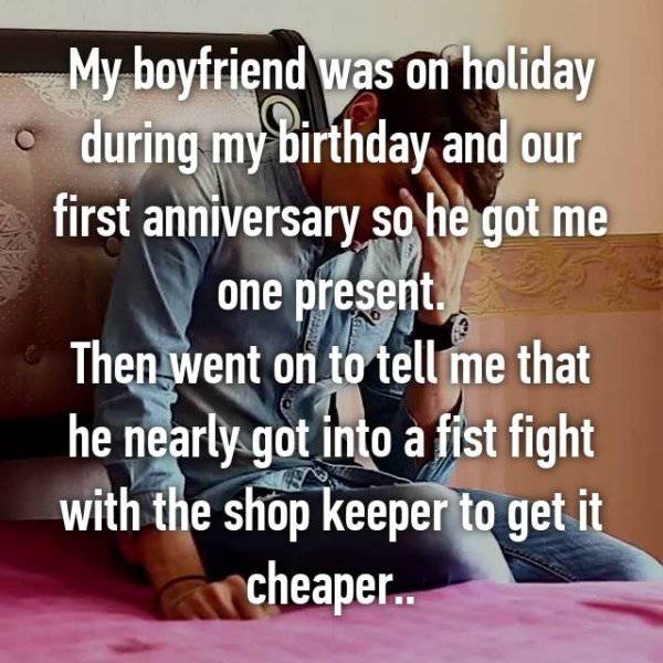 People Reveal The Worst Birthday Gifts They've Received
