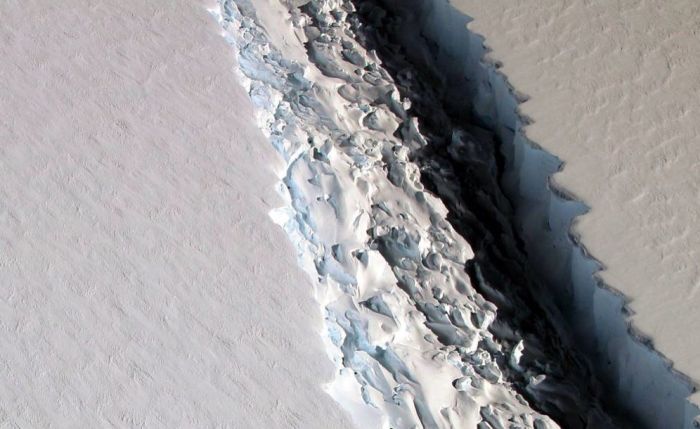 One-Trillion Ton Iceberg Breaks Off From Antarctica