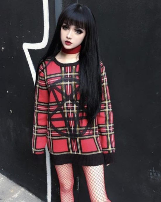 Gothic China Doll Kina Shen Is Pure Eye Candy