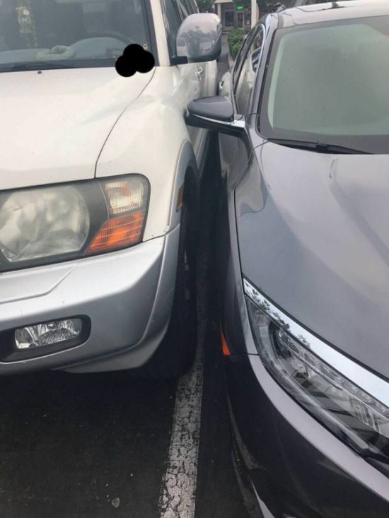 Guy In SUV Finds Perfect Parking Spot