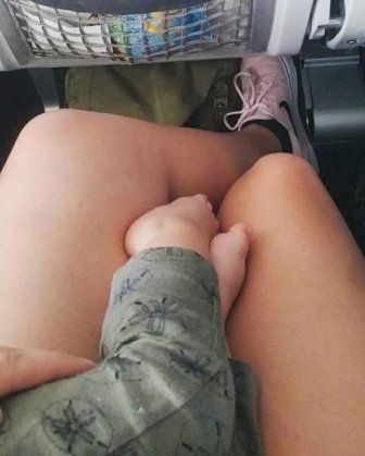 Woman Shows Compassion For Fellow Mother On A Plane