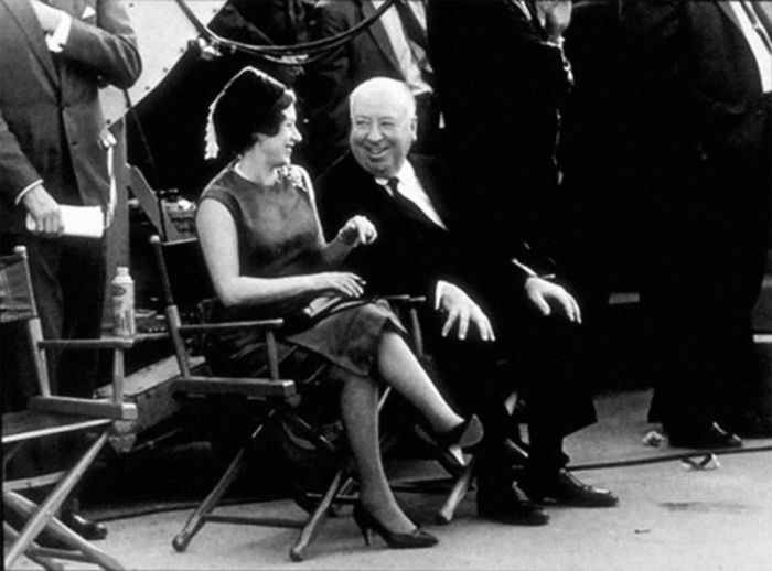 Awesome Behind The Scenes Shots From Alfred Hitchcock Sets