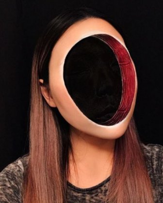 Makeup Artist Makes Scary Optical Illusions Without Using Photoshop