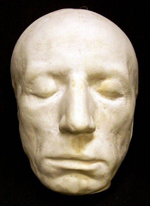 Deaths Masks Of Historical Figures