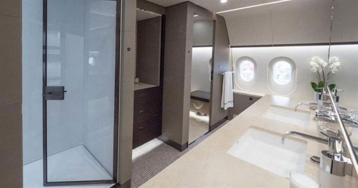 Inside the World’s Only Private 787 Dreamliner