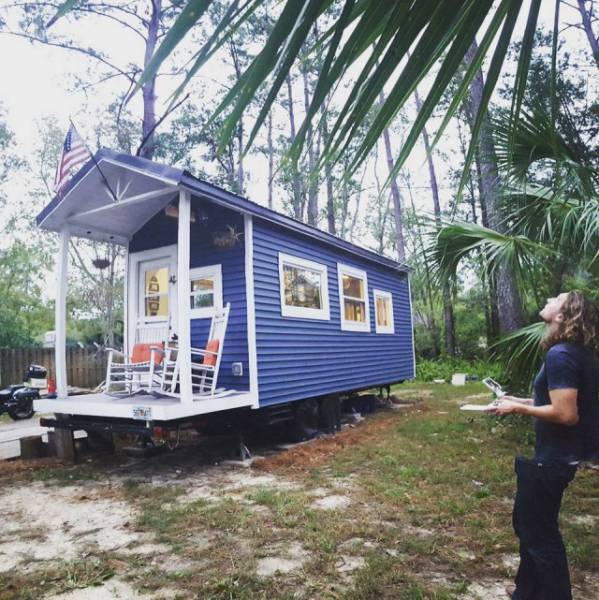 One Guy Has Built Himself A House Instead Of The Dorm