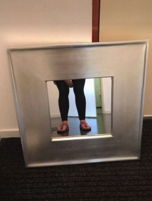 How People Sell Mirrors