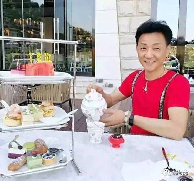 This Chinese Guy Is Actually 68 Years Old