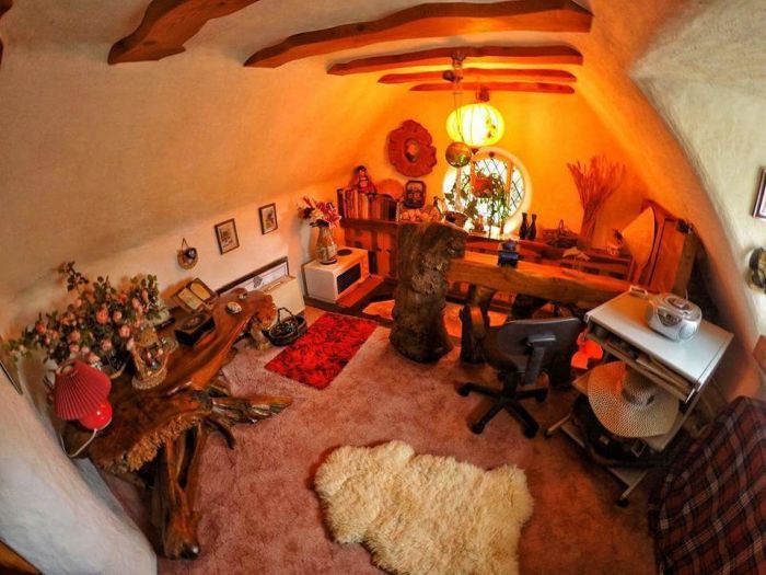 Real-Life Hobbit House In Tomich, Scotland