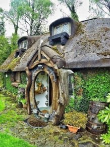 Real-Life Hobbit House In Tomich, Scotland