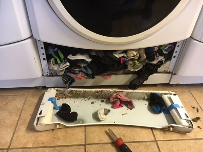 This Is How Washing Machines Eat Socks