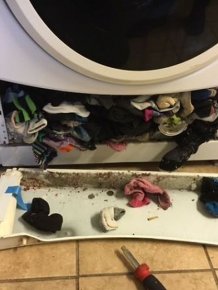 This Is How Washing Machines Eat Socks