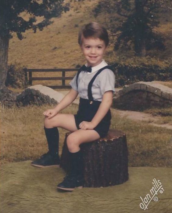 People Share Their Most Embarrassing Childhood Photos