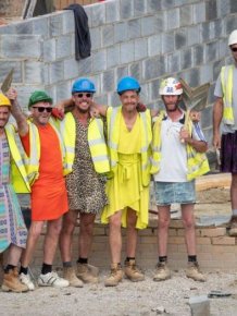 This Is How British Builders React To The Ban On Wearing Shorts