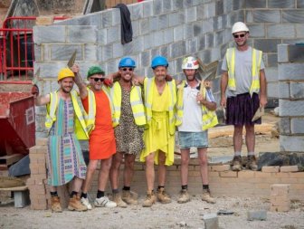 This Is How British Builders React To The Ban On Wearing Shorts