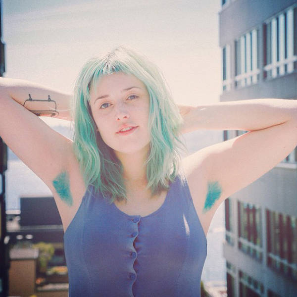 Dyed Armpits Is The New Craziness Of Instagram