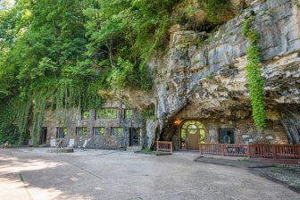 Unique Hotel Beckham Creek Cave