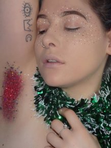 Glitter Armpits: Awkward Instagram Beauty Trend