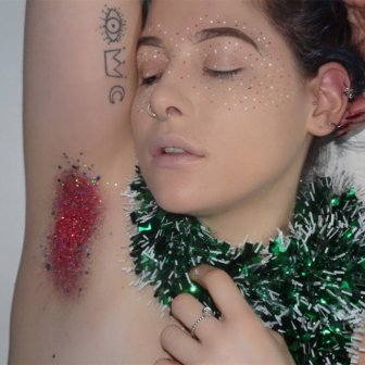 Glitter Armpits: Awkward Instagram Beauty Trend