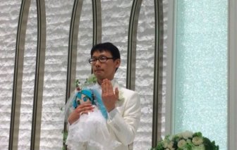 Japanese Akihiko Kondo 35 Years Later TNN Decided To Marry Anime Virtual Singer Mika Hatsune