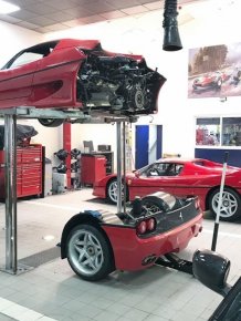 Changing The Clutch On A Ferrari F50