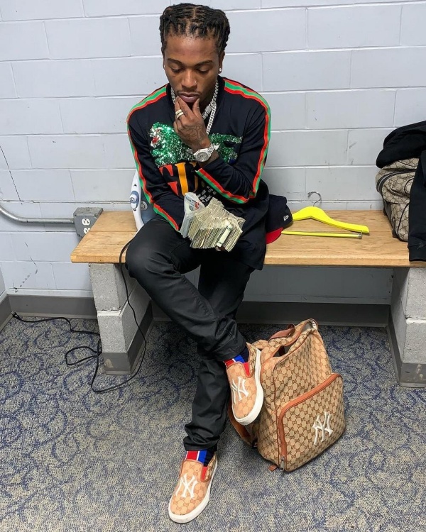 Rapper  Jacquees Gives Two bags Stuffed With $100,000 As Wedding Gift To His Mother