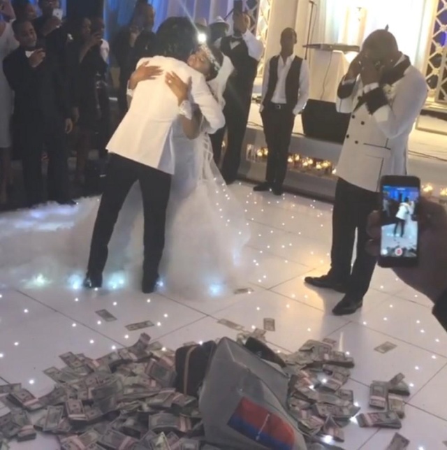 Rapper  Jacquees Gives Two bags Stuffed With $100,000 As Wedding Gift To His Mother