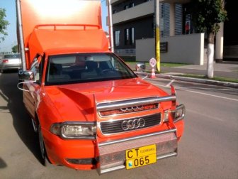 Audi A4 With Six Wheels And Fifth Wheel Hitch