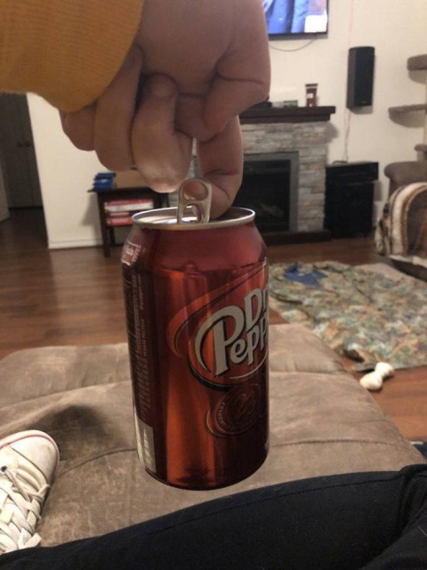 The Worst Ways To Hold Your Drink