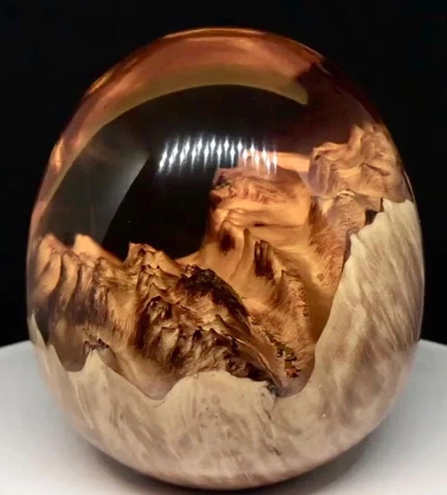 Beautiful Geometric Sculptures Cast From Burls Fused to Resin