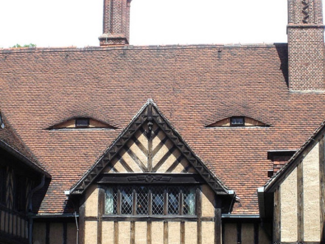 Do You Suffer From Pareidolia? Do You See Houses Or Faces?