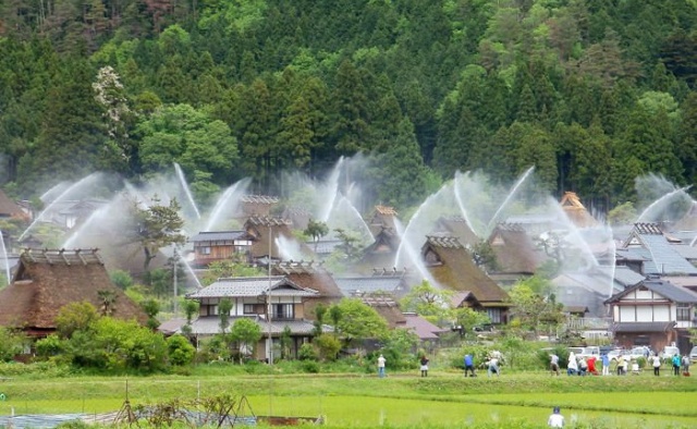 Ingenious Sprinkler System Turns Entire Japanese Hamlet into a Water Fountain