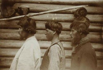 Rare Vintage Photos Of Dwellers Of The Russian North Over A Century Ago