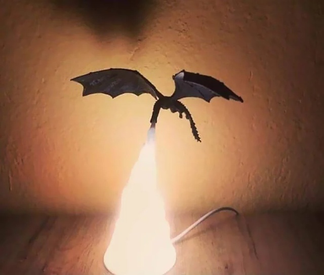 Awesome 'Game Of Thrones' Lamp
