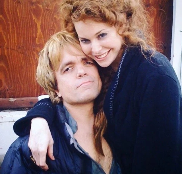 Awesome Behind-the-scenes Photos Of ‘Game Of Thrones’ Cast