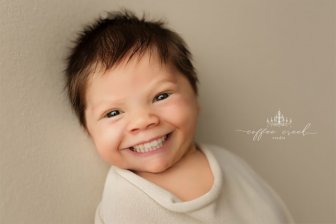 Photographer Adds Smiles On Professional Baby Photos