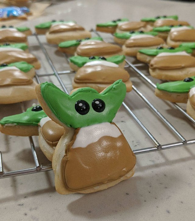 Twitter Reacts On The Newest Baby Yoda Cookies
