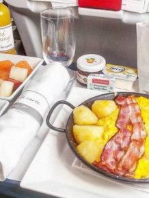 Different Airlines - Different Airplane Food