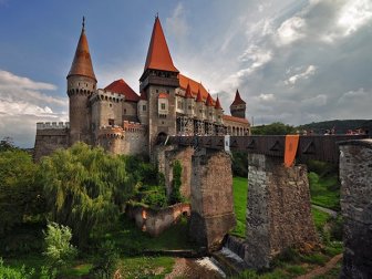 Beautiful Castles To Dream About Visiting This Summer