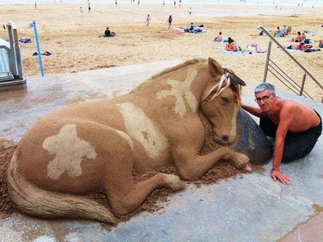 Sand Sculptures By Andoni Bastarrika