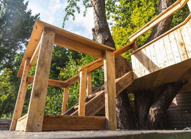This Dad Built A Treehouse For His Daughters For Just $150, part 150