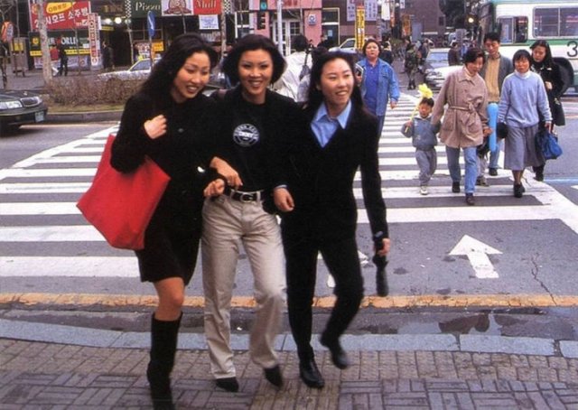 Korean Street Style In 90's