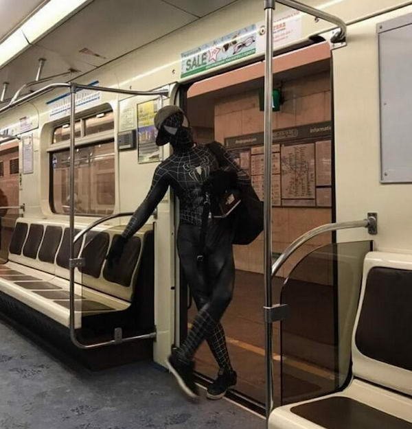 Weird Subway Passengers, part 3