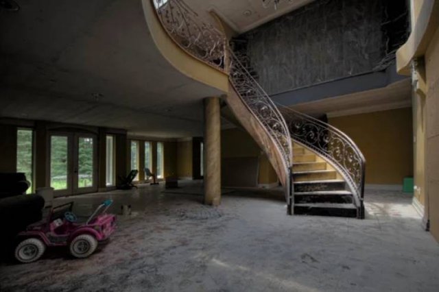 Beautiful Abandoned Places, part 3